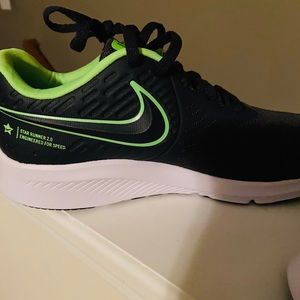 nike star runner 2.0